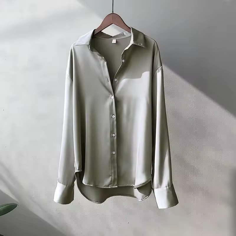 Laura – Blusa Satinada de Corte Oversize Mujer