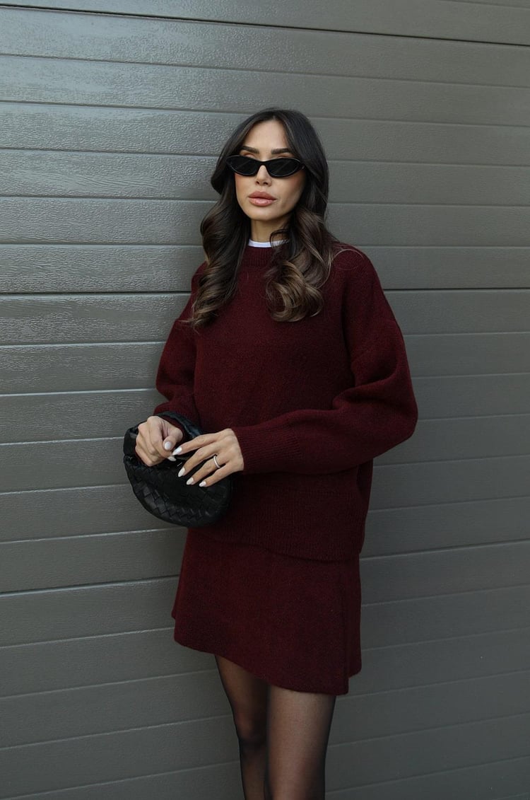 Inés – Conjunto de Punto con Falda para Mujer