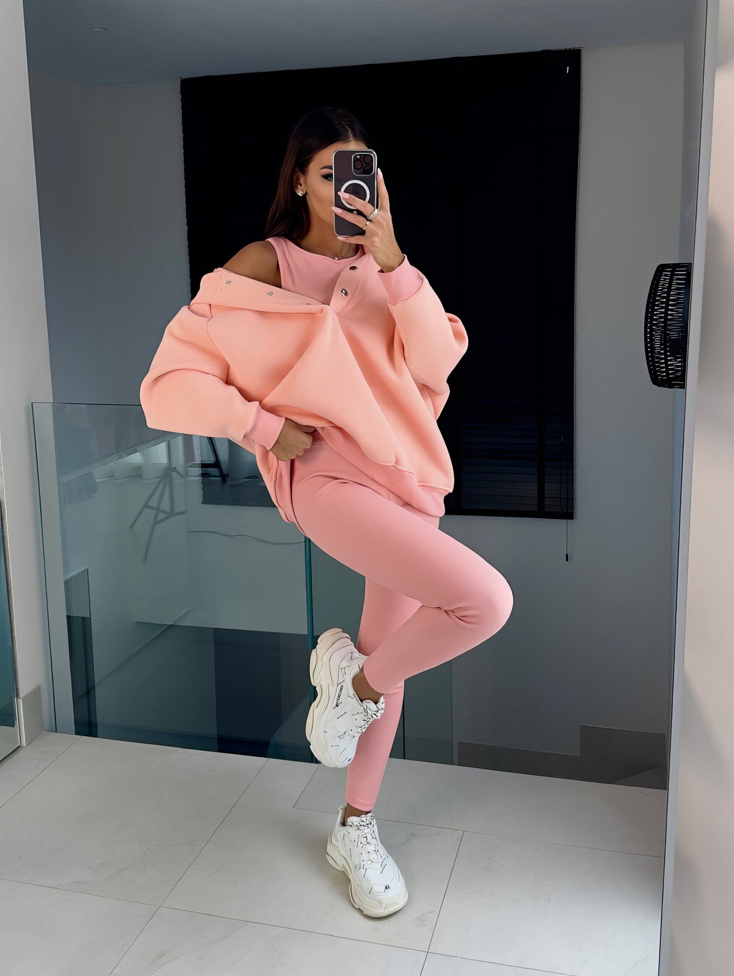 Noa – Conjunto Deportivo Casual para Mujer