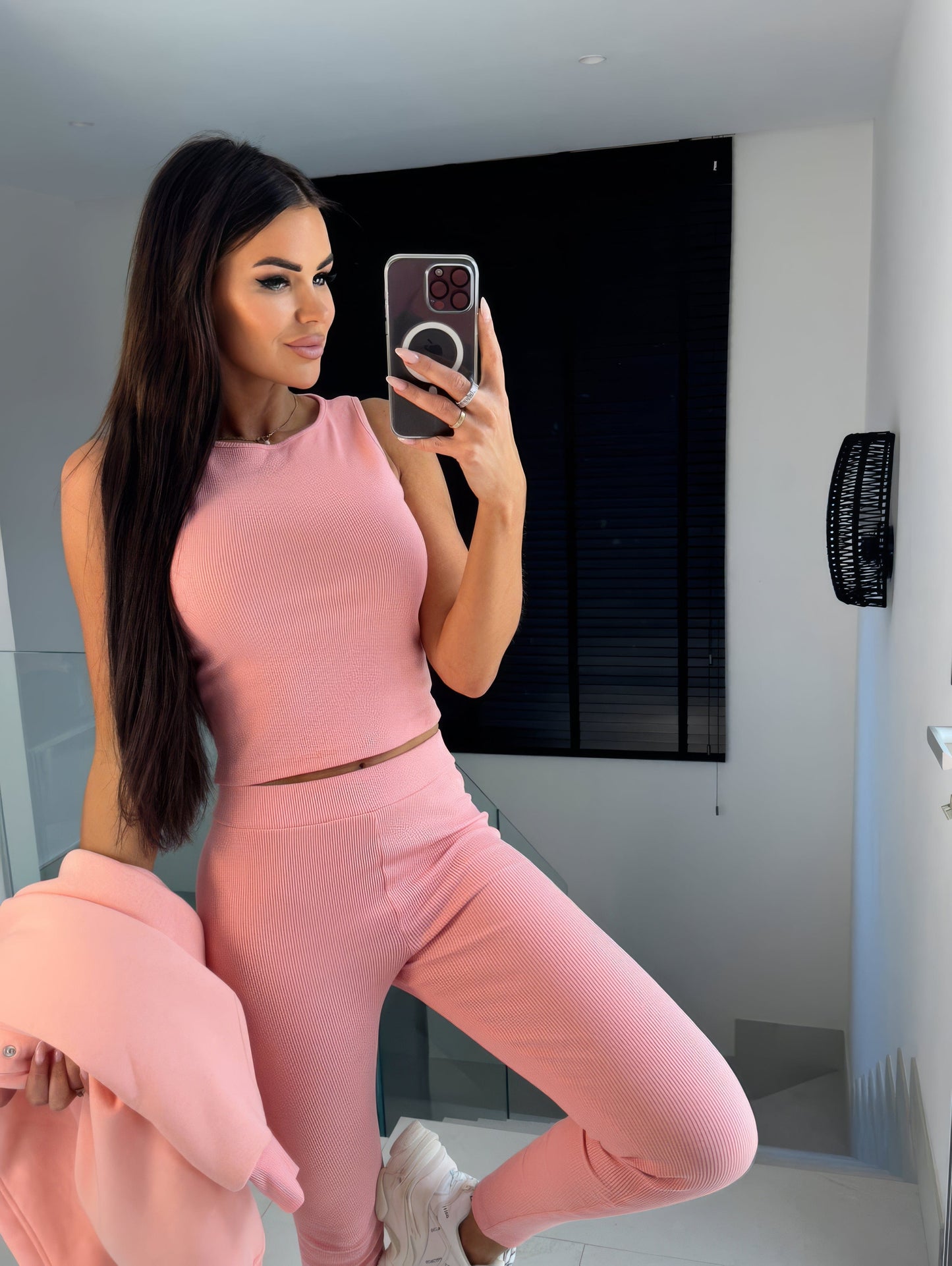 Noa – Conjunto Deportivo Casual para Mujer