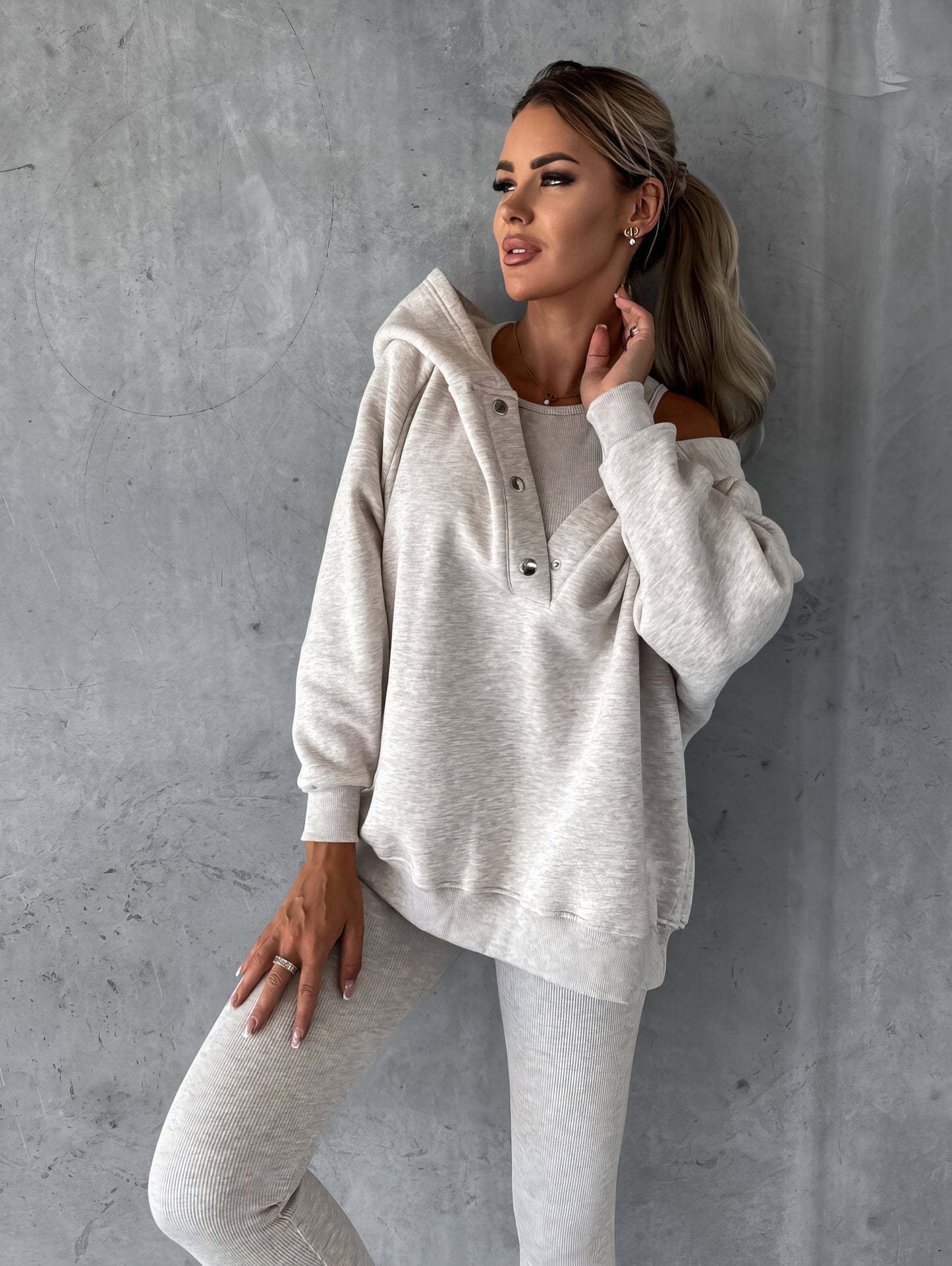 Noa – Conjunto Deportivo Casual para Mujer