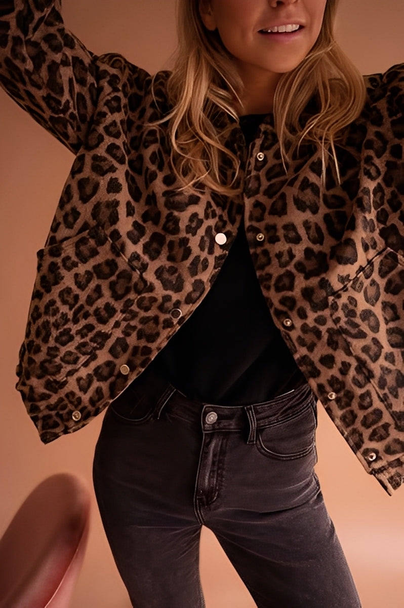 Camila - Chaqueta de mujer con estampado animal print y botones