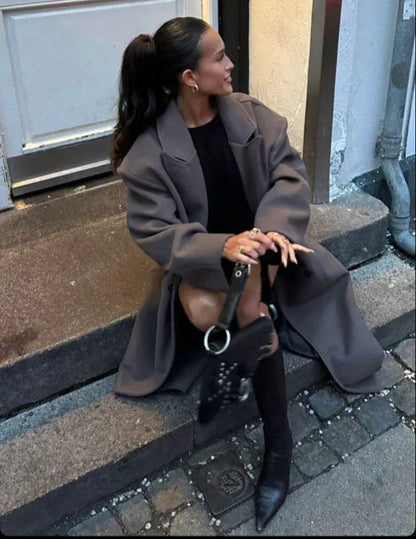 Camila - Abrigo largo de mujer con doble botonadura y solapa ancha