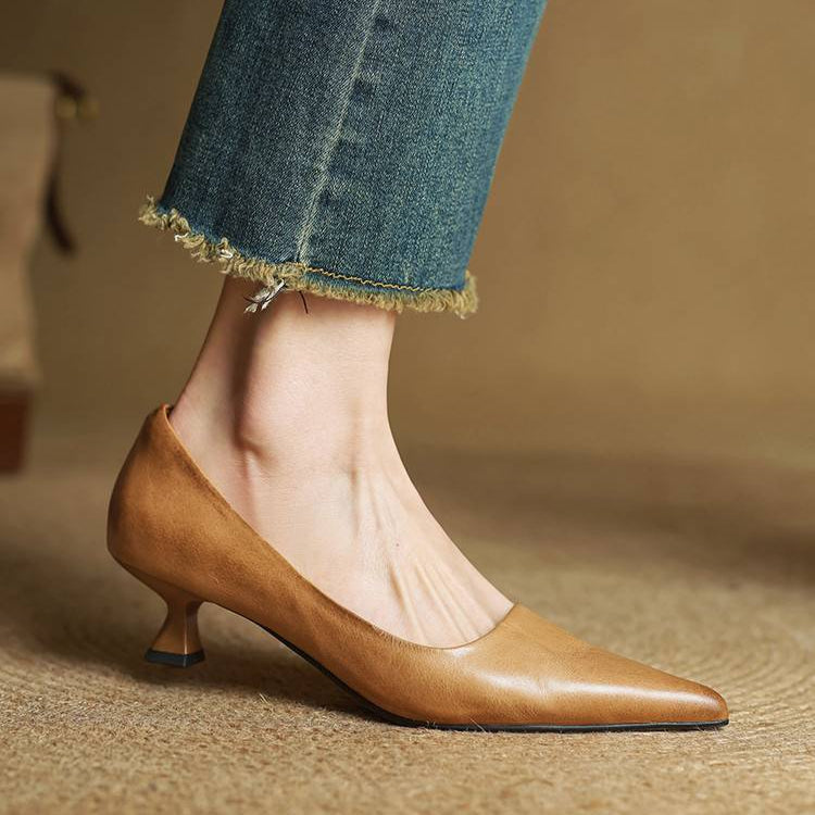 Isabella - Zapatos de mujer en cuero con punta fina