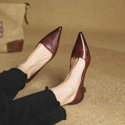 Isabella - Zapatos de mujer en cuero con punta fina