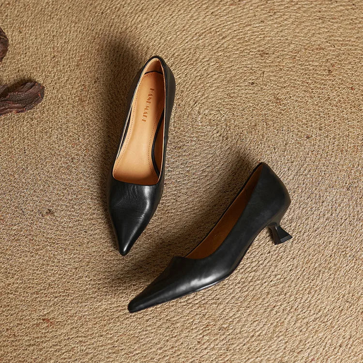 Isabella - Zapatos de mujer en cuero con punta fina