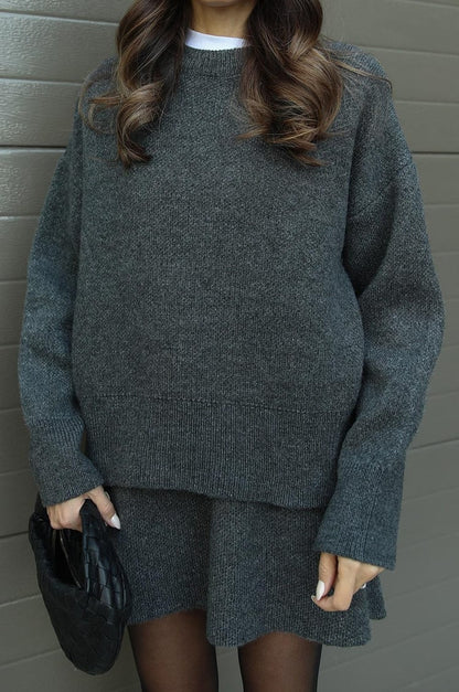 Inés – Conjunto de Punto con Falda para Mujer