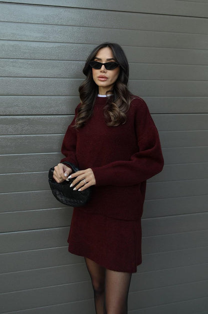 Inés – Conjunto de Punto con Falda para Mujer